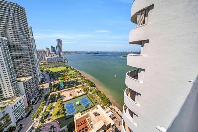 Foto del edificio - 1717 N Bayshore Dr