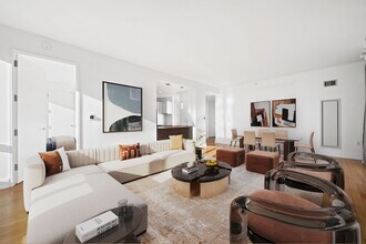 Building Photo - 350 W 42nd St
