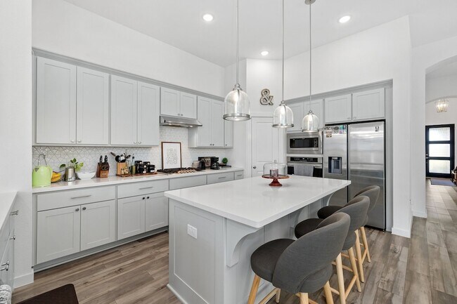 Building Photo - 23607 Bottlebrush Terrace Trl