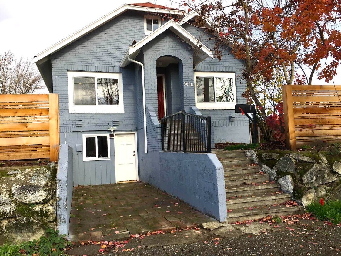 Foto principal - 3018 S Graham St