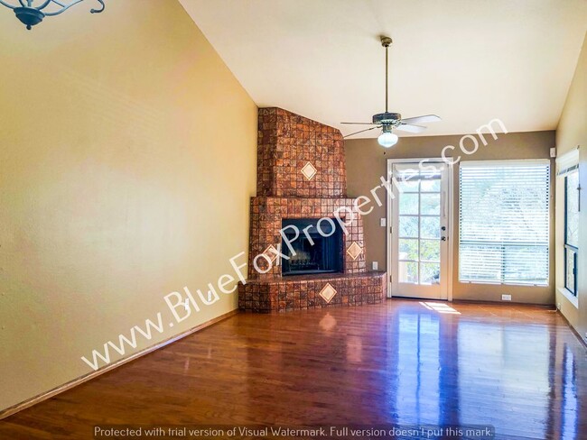 Foto del edificio - 7601 N Calle Sin Envidia