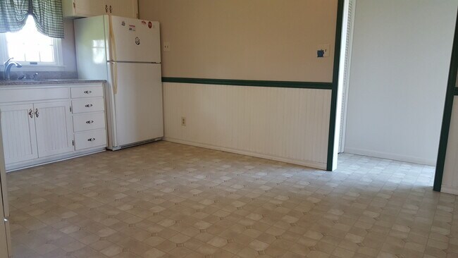 Building Photo - Charming 3-Bedroom Home Near Harford County Airport