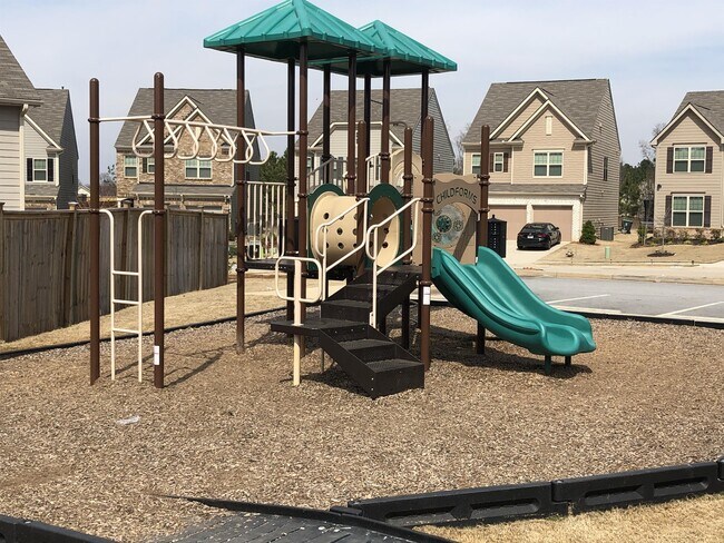 Building Photo - 3704 Upland Dr