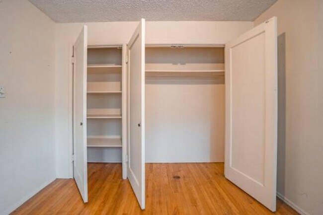 Building Photo - 1 bedroom in Seattle WA 98112