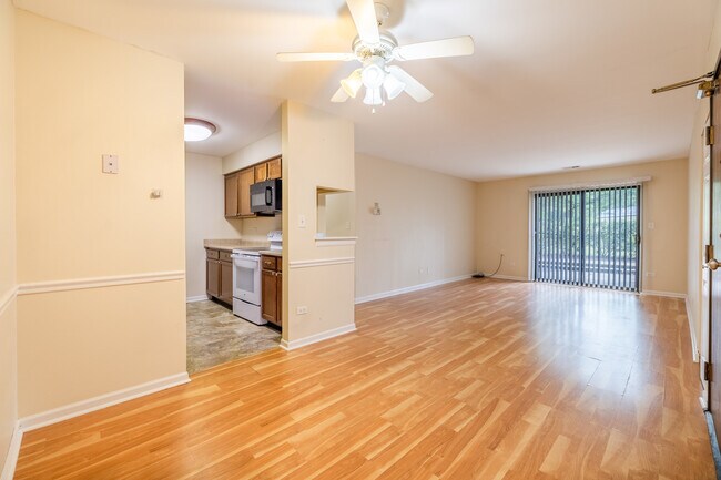 Foto del edificio - 1420 Stonebridge Cir