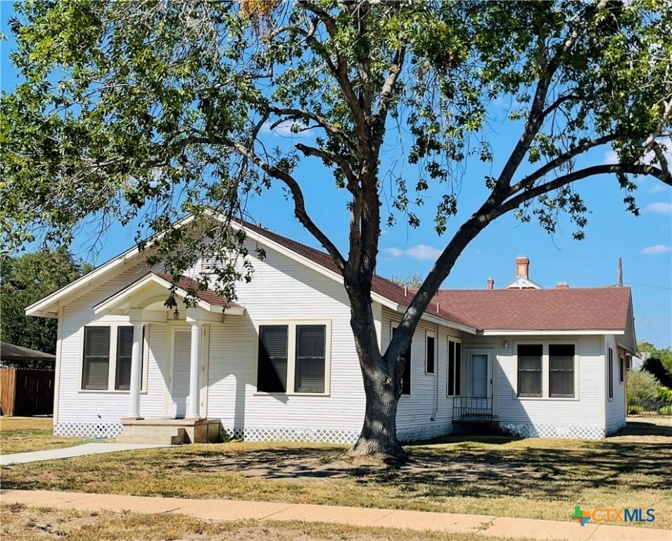 Primary Photo - 302 W French St