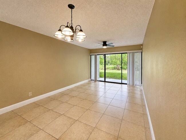 Building Photo - 1461 Windorah Way