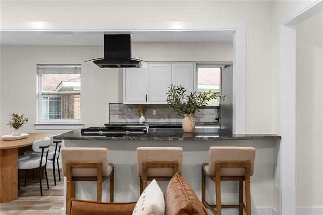 Foto del edificio - 6410 Symphony Ln