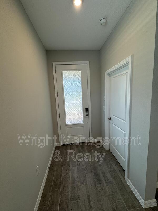 Foto del edificio - 13823 Rangeland Blvd