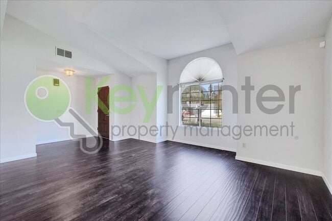 Foto del edificio - 2624 Walnut Ave