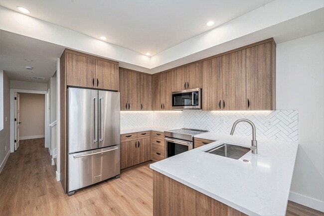 Foto del edificio - Brand New Townhome!  Be the First!!