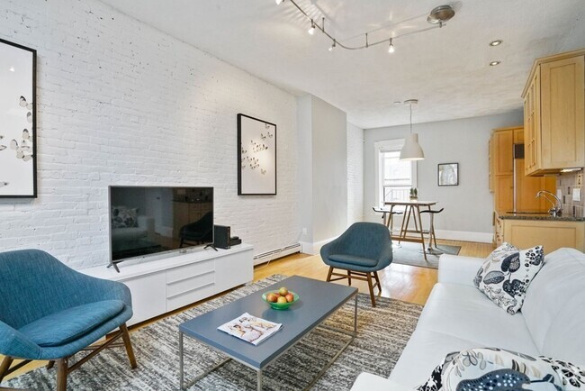 Building Photo - 74 W Rutland Sq