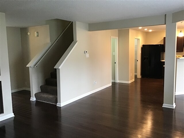 Foto del edificio - 10794 Timothy Ln