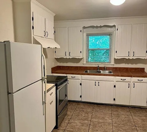 Photo - Adorable 2BR/1BA with real wood floors and... House