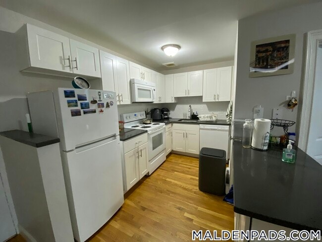 Foto del edificio - 134 Summer St