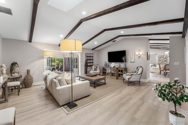 Foto del edificio - 3155 NW 14th St