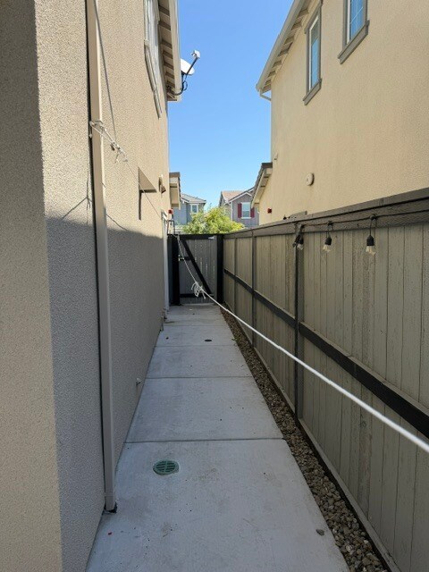 Foto del edificio - Gorgeous Lathrop 4 Bedroom 3 Bathroom plus a loft area home