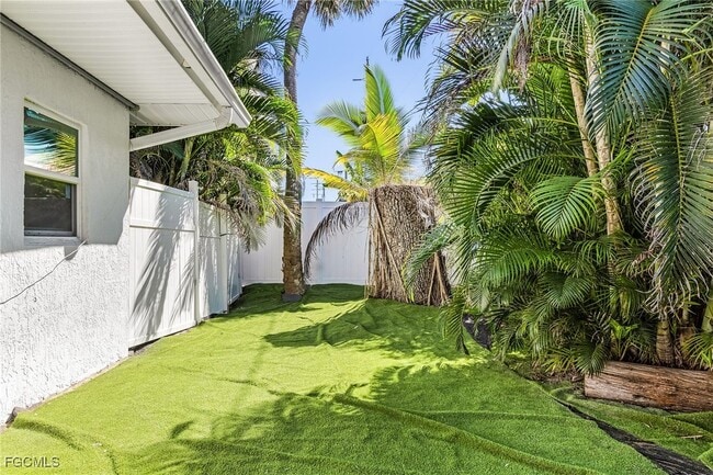 Foto del edificio - 135 Delmar Ave