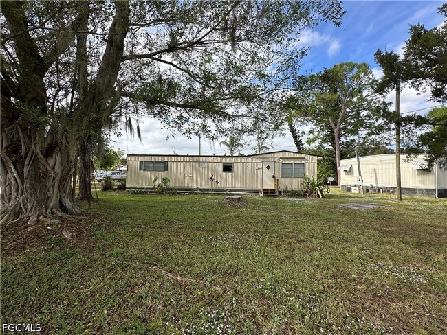 Building Photo - 2268 Carlisle Ln