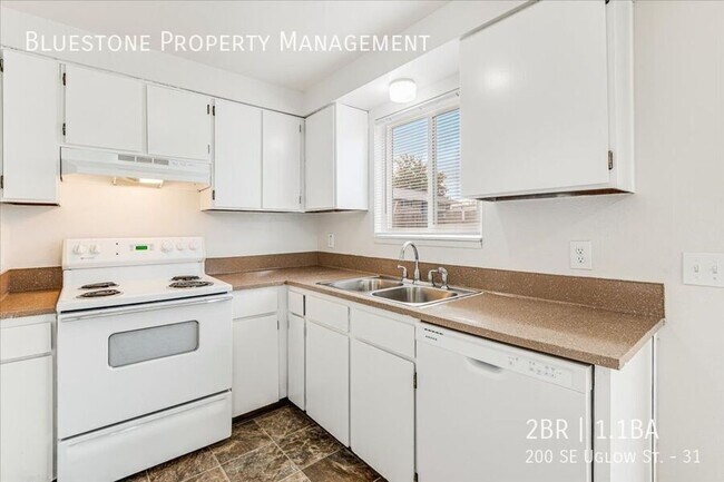 Foto del edificio - 200 SE Uglow St