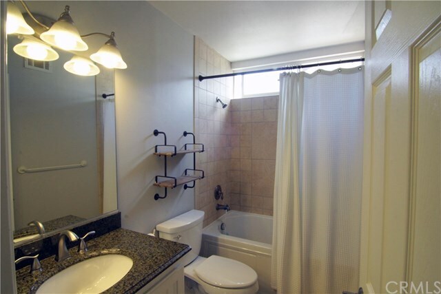 Foto del edificio - 24292 Olivera Dr