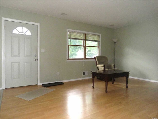 Foto del edificio - 29 Wayside Ln