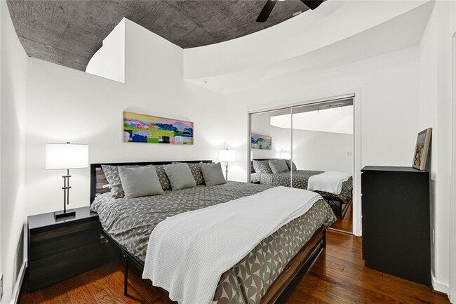 Foto del edificio - 5925 Almeda Rd