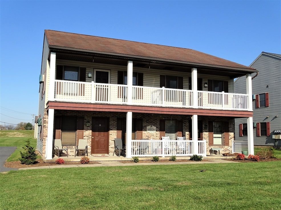 6 Cardinal Dr Unit 5, Stevens, PA 17578 Room for Rent in Stevens, PA