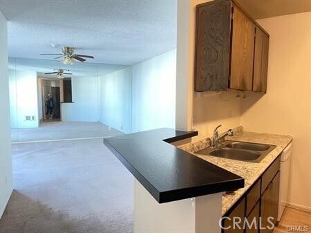 Foto del edificio - 610 The Village