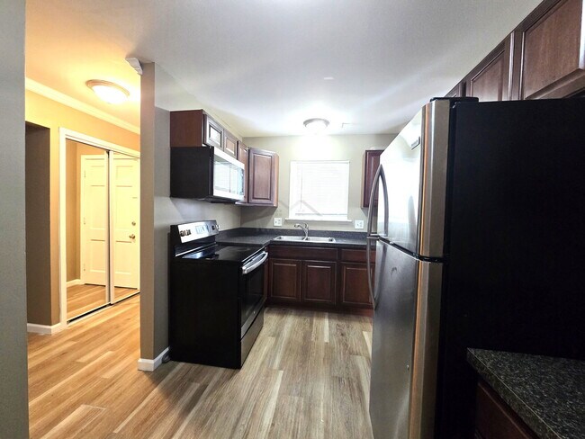 Foto del edificio - 30240 Southfield Rd