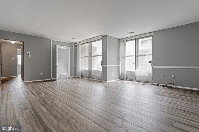 Foto del edificio - 10222 Prince Pl