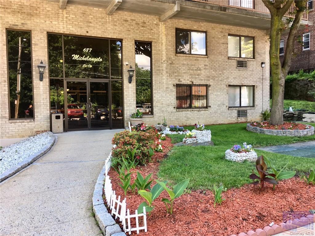 687 Bronx River Rd Unit 5C, Yonkers, NY 10704 Condo for Rent in