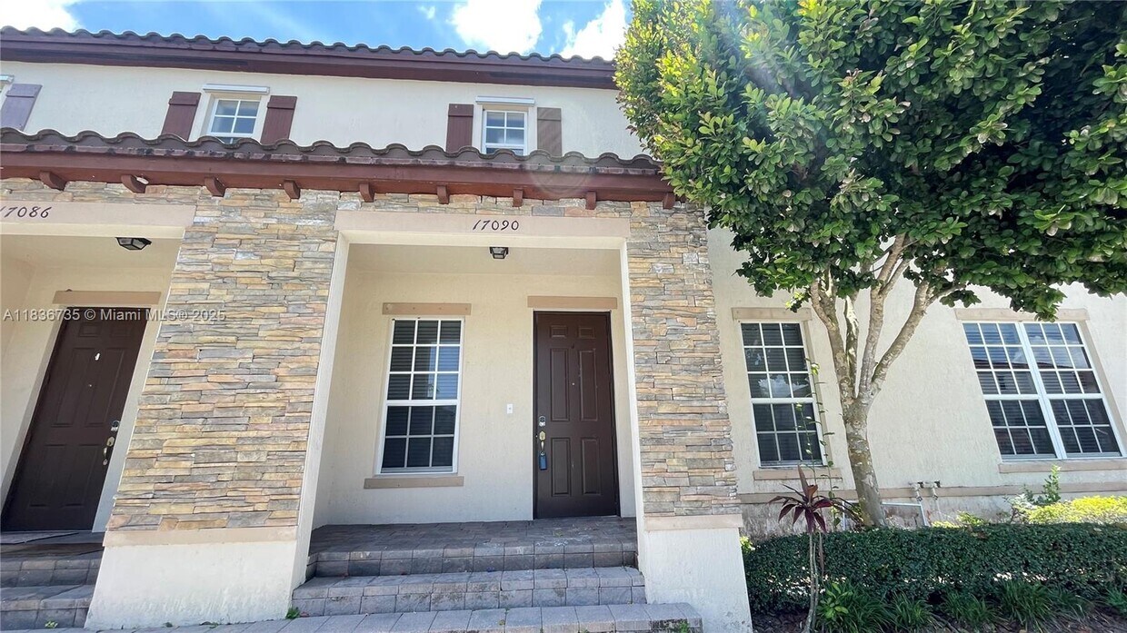 Foto principal - 17090 SW 95th Terrace