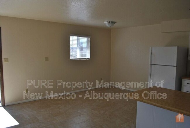 Foto del edificio - 1707 E 23rd St