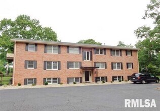 Building Photo - 5229 North Montclair Avenue
