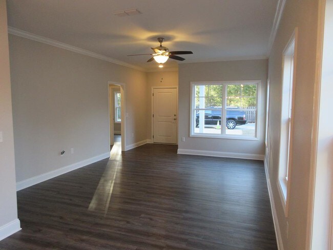 Building Photo - 325 Summercreek Cove