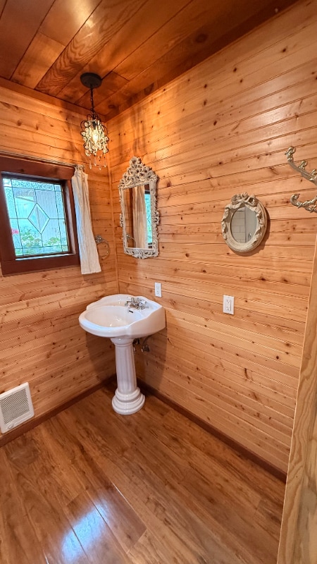 Foto del edificio - 6928 Valle Pacifico Rd