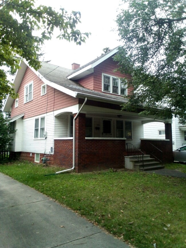 Building Photo - 3532 Watson Ave