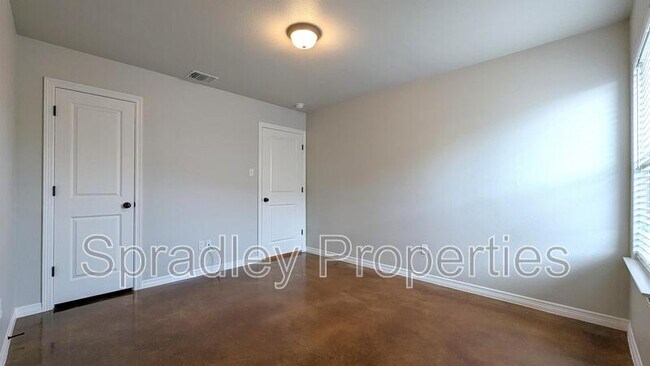 Foto del edificio - 202B Juniper Dr