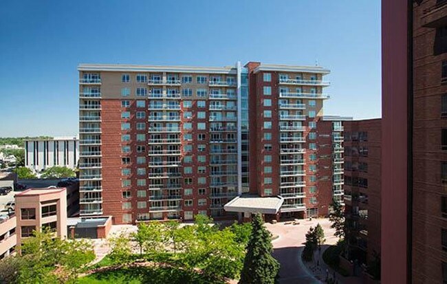 The Seasons of Cherry Creek Apartments Denver, CO