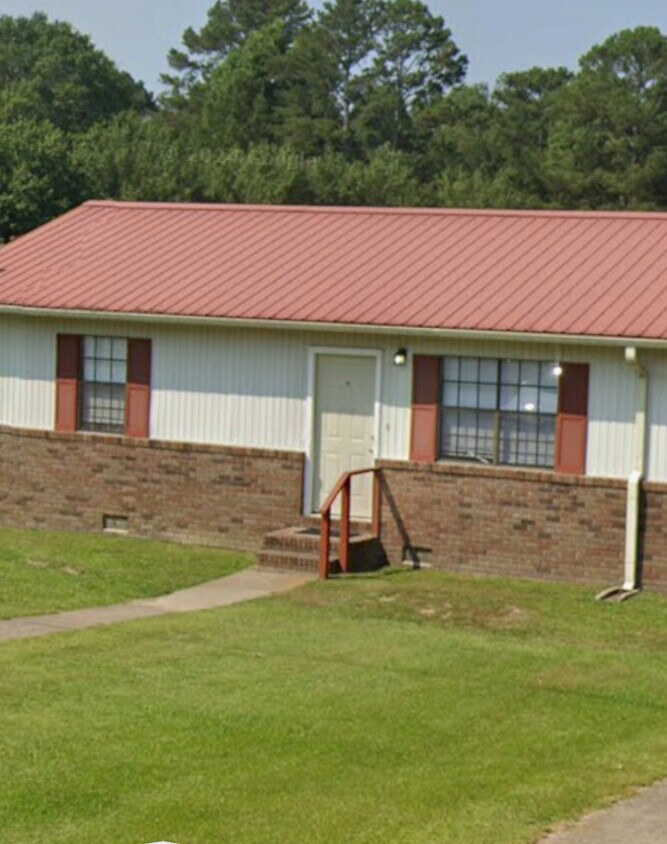 Foto del edificio - 43 Jim Banks Rd