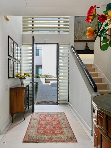 Building Photo - 300 S Orange Grove Blvd