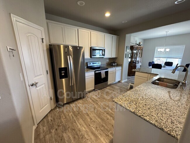 Foto del edificio - 10451 Wrangell Cir