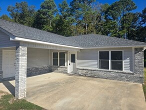 Building Photo - 232 White Eagle Trail
