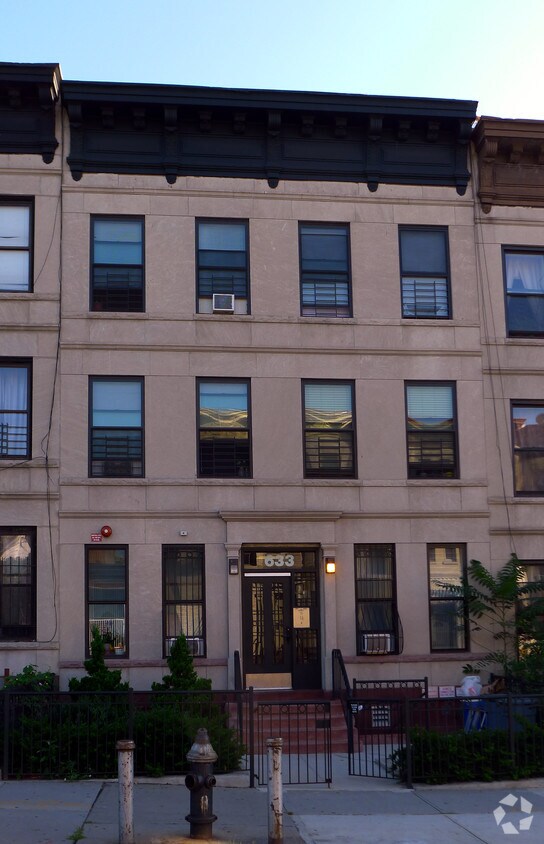 Building Photo - 633 Sterling Pl