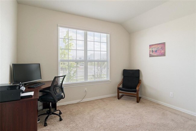 Building Photo - 200 Copper Canyon Dr