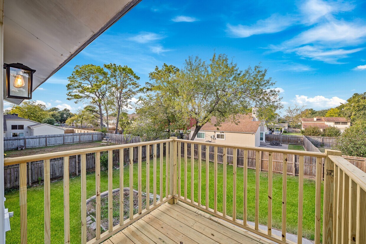 Foto del edificio - 18018 Autumn Trails Ln