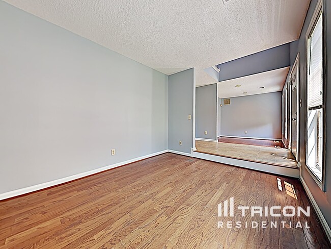 Building Photo - 4533 Peppermill Pl