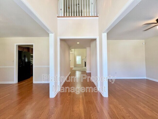 Building Photo - 1850 Cooper Lakes Dr