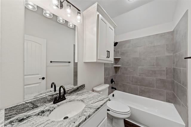 Foto del edificio - 7502 Grant Ln